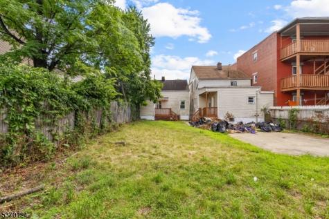 73 N 6th Street Paterson NJ 07522