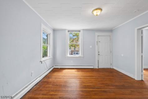 73 N 6th Street Paterson NJ 07522