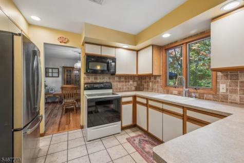113 Evergreen Avenue Hopatcong NJ 07843