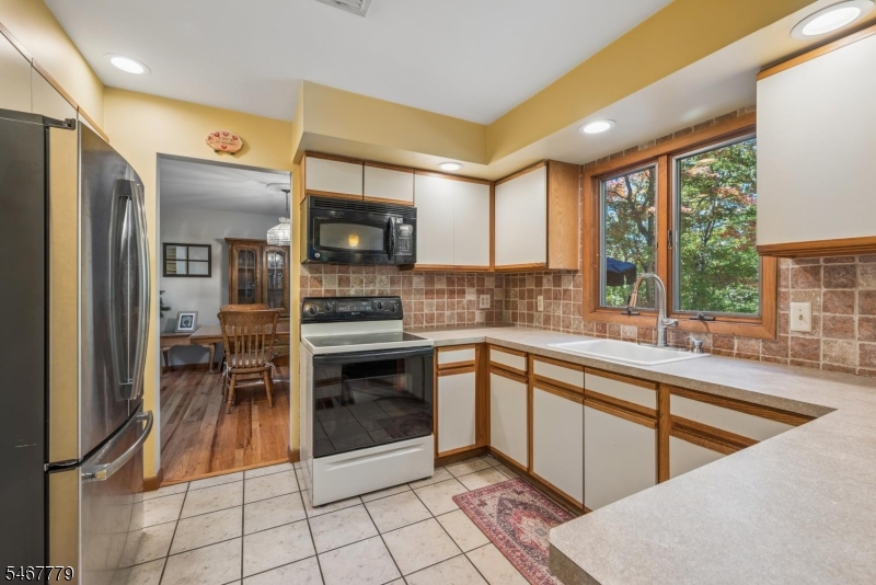 113 Evergreen Avenue Hopatcong NJ 07843