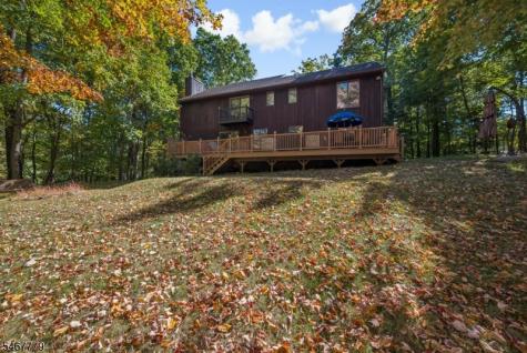 113 Evergreen Avenue Hopatcong NJ 07843