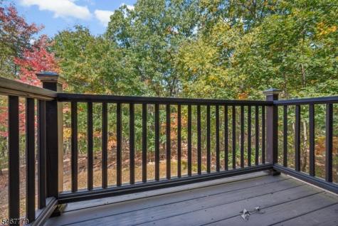 113 Evergreen Avenue Hopatcong NJ 07843