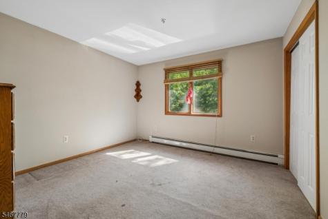 113 Evergreen Avenue Hopatcong NJ 07843