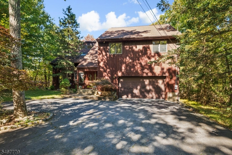 113 Evergreen Avenue Hopatcong NJ 07843