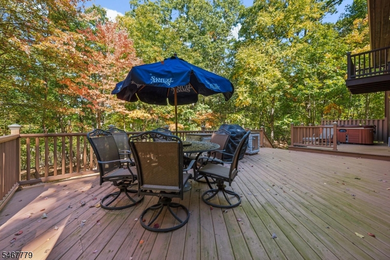 113 Evergreen Avenue Hopatcong NJ 07843