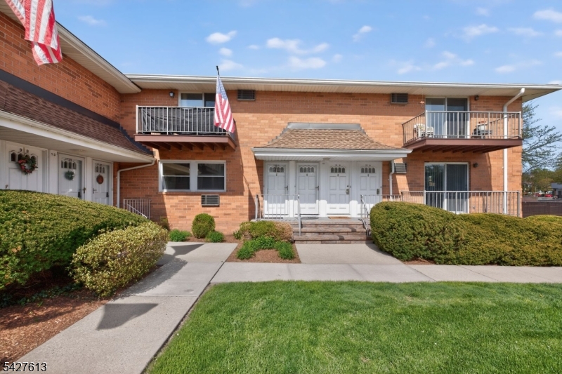 15 Cottage Street Midland Park NJ 07432