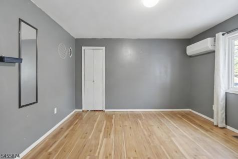 26 Sanatorium Road Glen Gardner NJ 08826