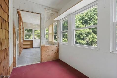 26 Sanatorium Road Glen Gardner NJ 08826