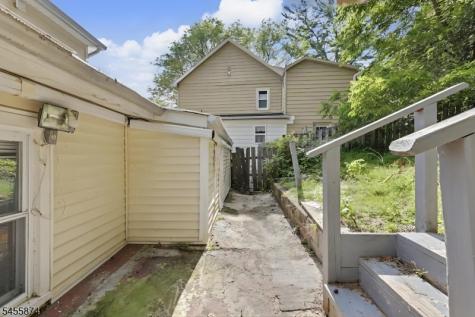 26 Sanatorium Road Glen Gardner NJ 08826