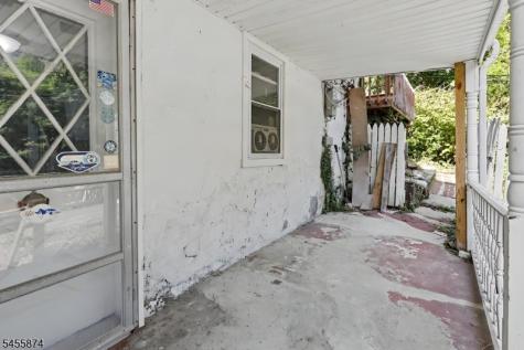 26 Sanatorium Road Glen Gardner NJ 08826
