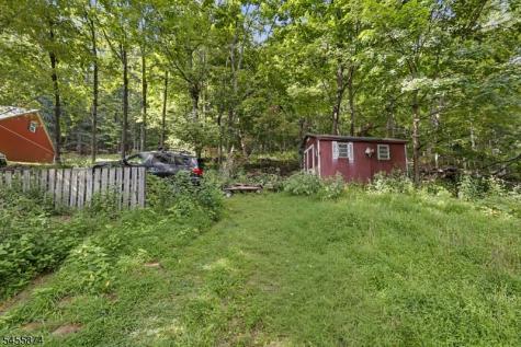 26 Sanatorium Road Glen Gardner NJ 08826