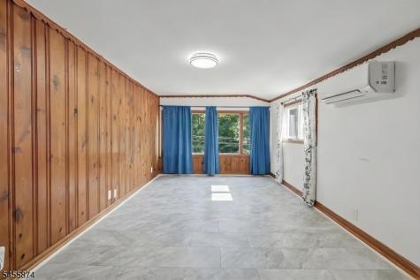 26 Sanatorium Road Glen Gardner NJ 08826