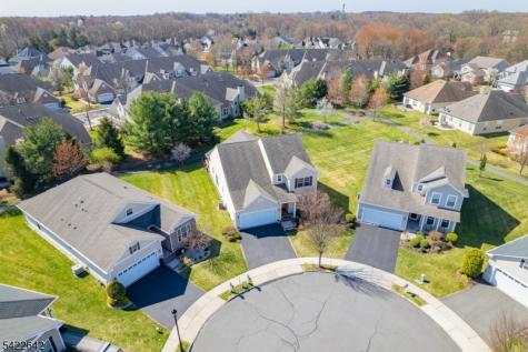 10 Ginkgo Court Franklin NJ 08873