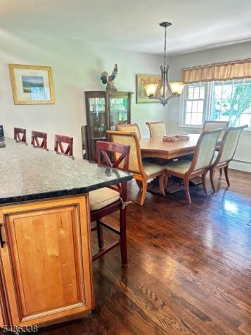 4 Laurel Place Chester NJ 07930
