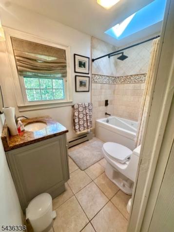 4 Laurel Place Chester NJ 07930
