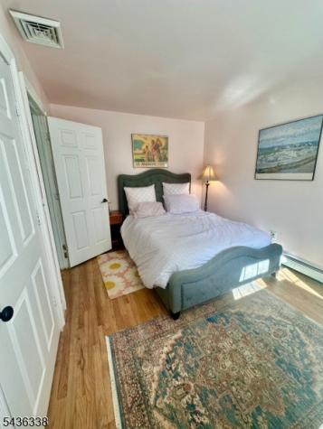 4 Laurel Place Chester NJ 07930