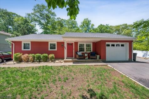 214 Santa Fe Trail Hopatcong NJ 07843