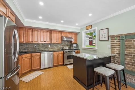 214 Santa Fe Trail Hopatcong NJ 07843