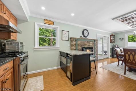 214 Santa Fe Trail Hopatcong NJ 07843