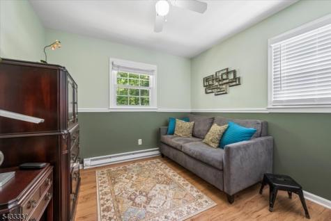 214 Santa Fe Trail Hopatcong NJ 07843