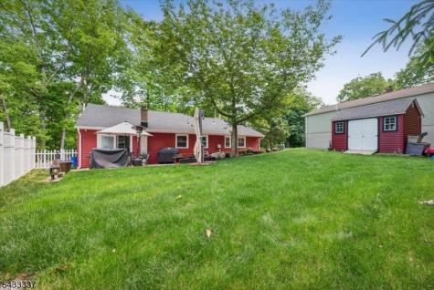 214 Santa Fe Trail Hopatcong NJ 07843