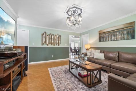 214 Santa Fe Trail Hopatcong NJ 07843