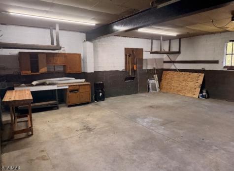 9 Hunter Street Roxbury NJ 07876