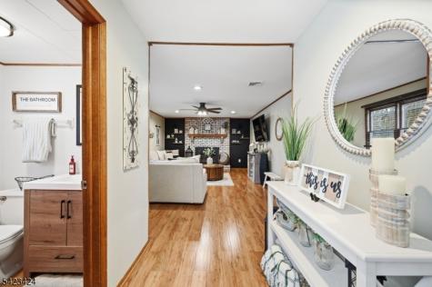 6 Robin Drive Jefferson NJ 07438
