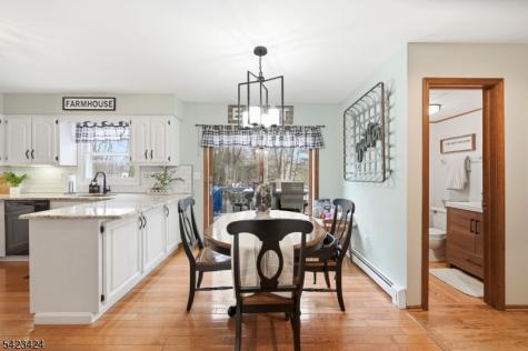 6 Robin Drive Jefferson NJ 07438