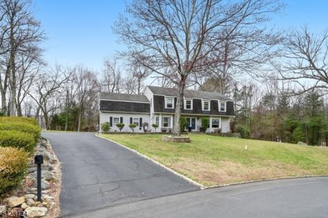 6 Robin Drive Jefferson NJ 07438