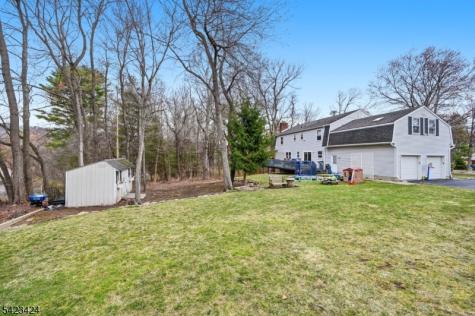 6 Robin Drive Jefferson NJ 07438