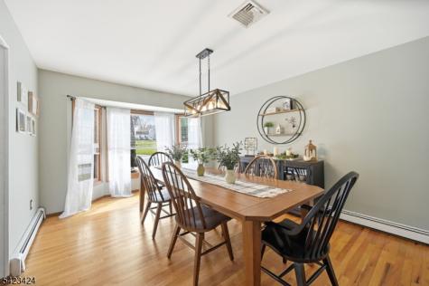 6 Robin Drive Jefferson NJ 07438