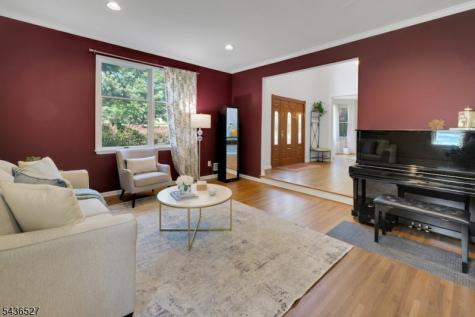 55 Delaware Avenue Long Hill NJ 07980