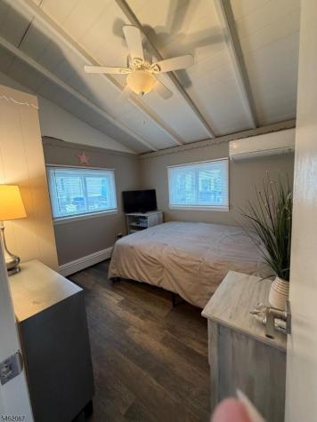 100 W Plover Way Toms River Township NJ 08735