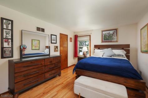 1 Longfellow Lane Clark NJ 07066