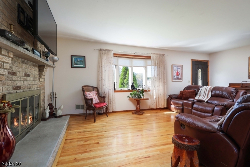 1 Longfellow Lane Clark NJ 07066