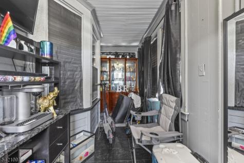 42 Mead Street Newark NJ 07106