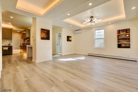 58 Zeliff Avenue Little Falls NJ 07424