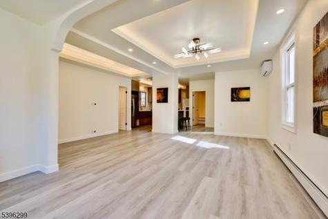 58 Zeliff Avenue Little Falls NJ 07424