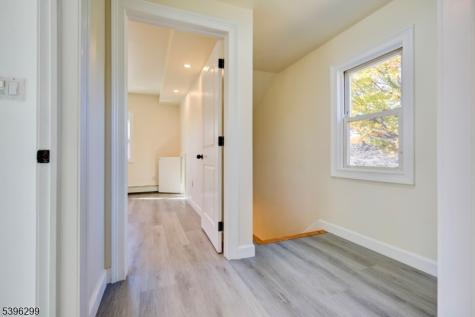 58 Zeliff Avenue Little Falls NJ 07424