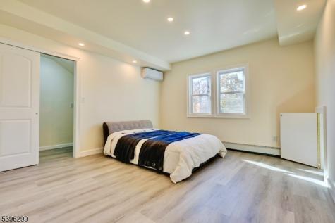 58 Zeliff Avenue Little Falls NJ 07424