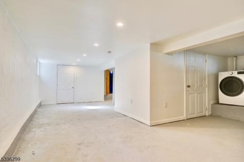 58 Zeliff Avenue Little Falls NJ 07424
