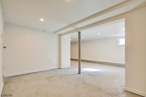 58 Zeliff Avenue Little Falls NJ 07424