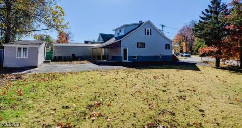 58 Zeliff Avenue Little Falls NJ 07424