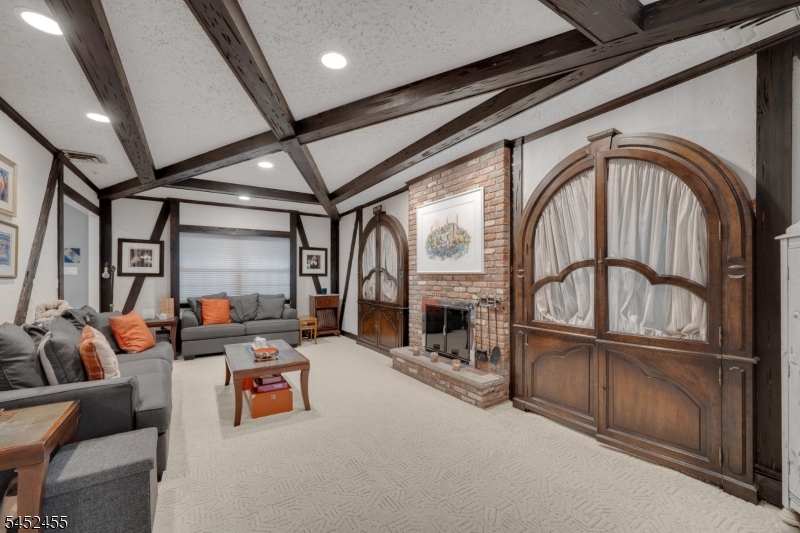 24 Tremont Terrace Livingston NJ 07039