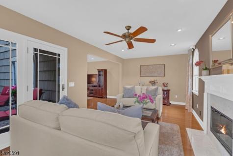 167 Barbara Place Middlesex NJ 08846