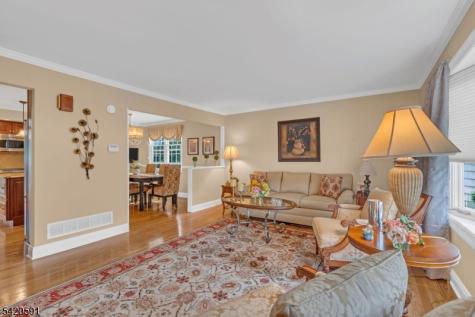 167 Barbara Place Middlesex NJ 08846