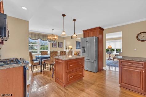 167 Barbara Place Middlesex NJ 08846
