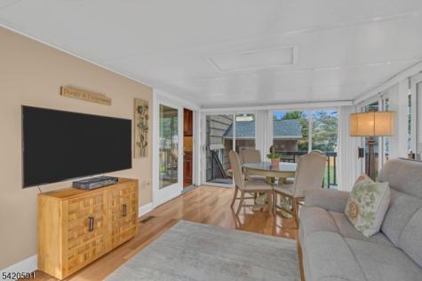 167 Barbara Place Middlesex NJ 08846