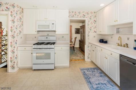 26 Crestview Hill Road Livingston NJ 07039